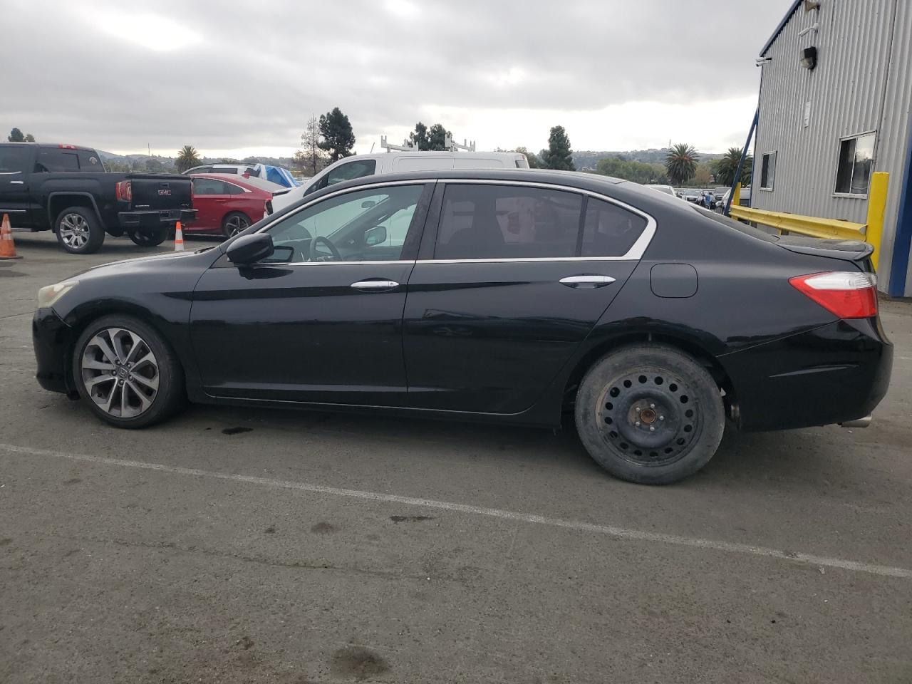 2015 Honda Accord Sport - Фото 2