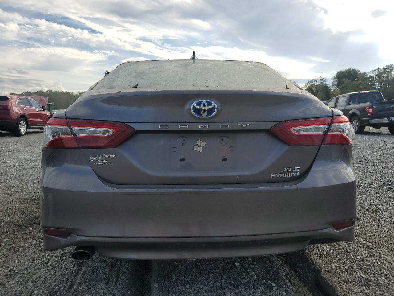 2020 Toyota Camry Xle - Image 6