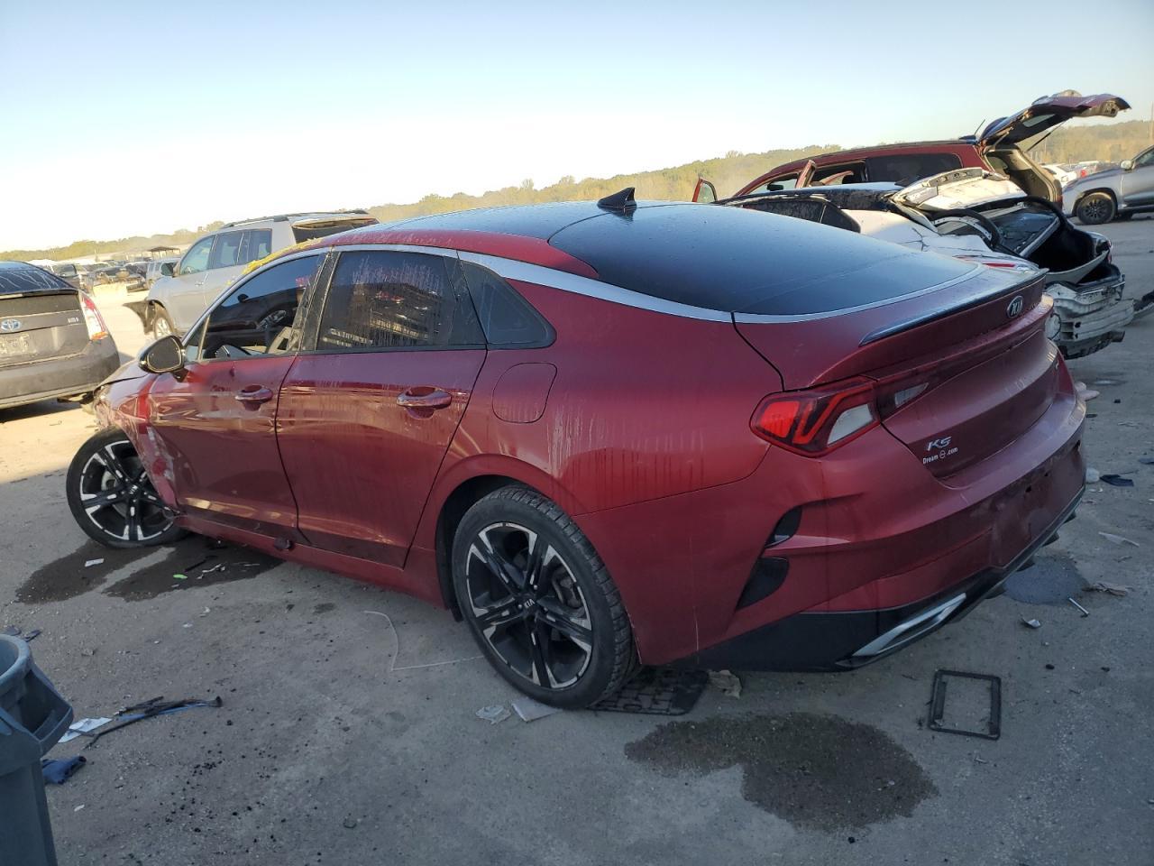 2021 Kia K5 Gt Line - Фото 2