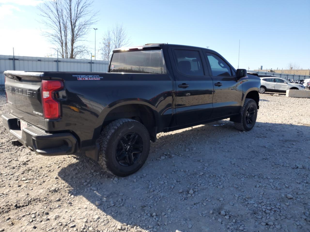 2021 Chevrolet Silverado K1500 Trail Boss Custom - Фото 3