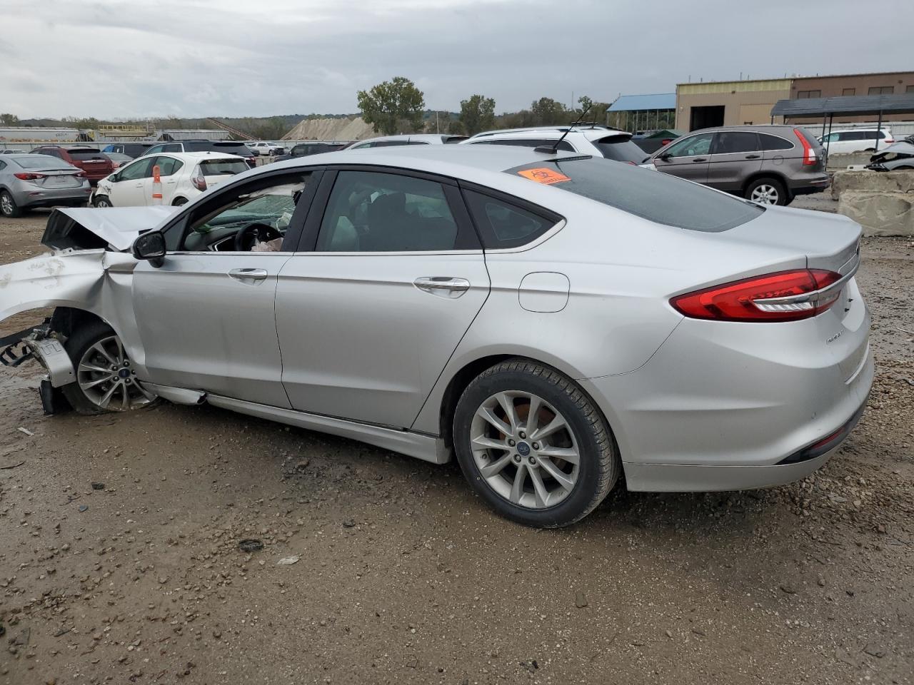 2017 Ford Fusion Se - Image 2