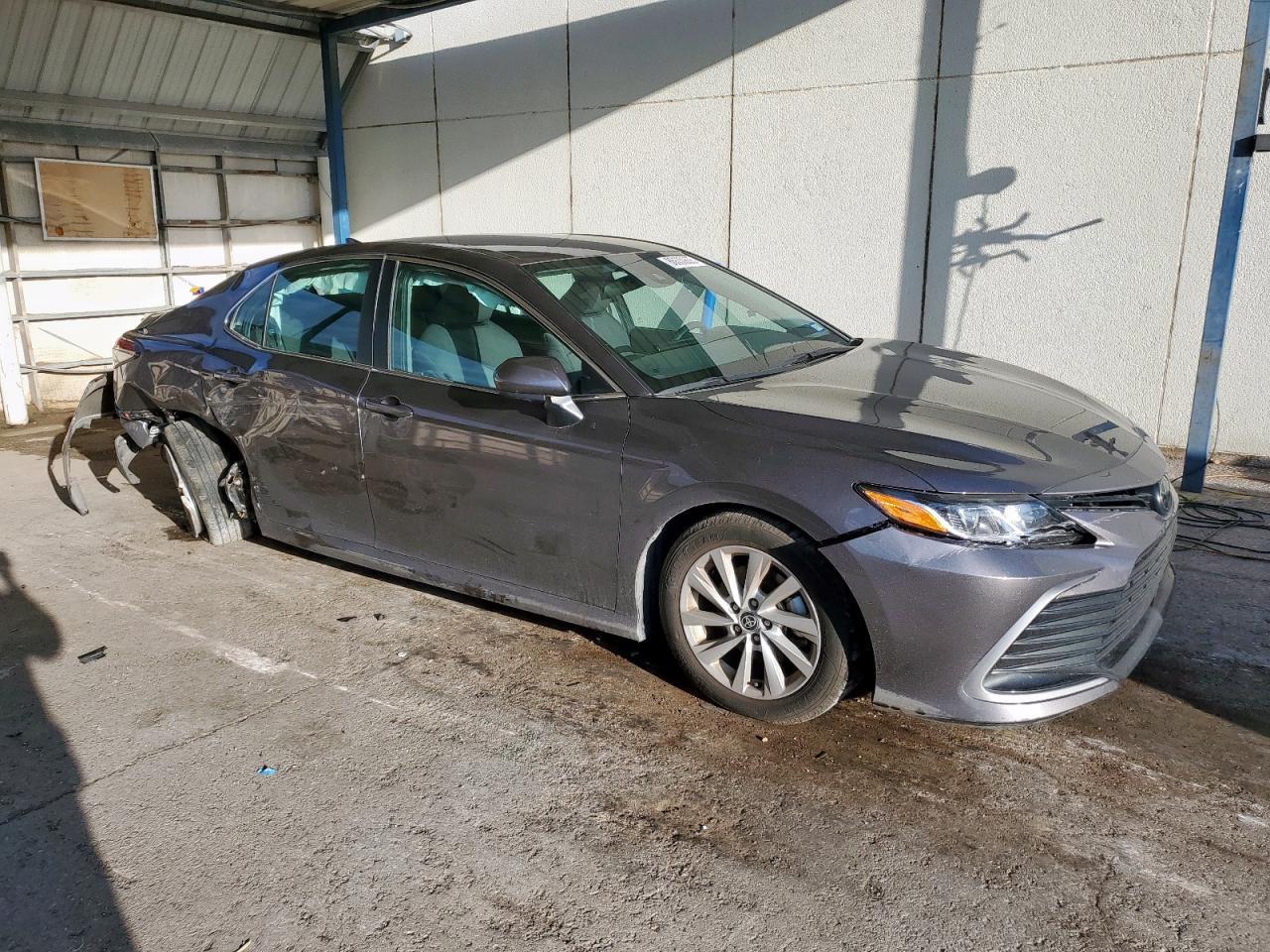2023 Toyota Camry Le - Image 4