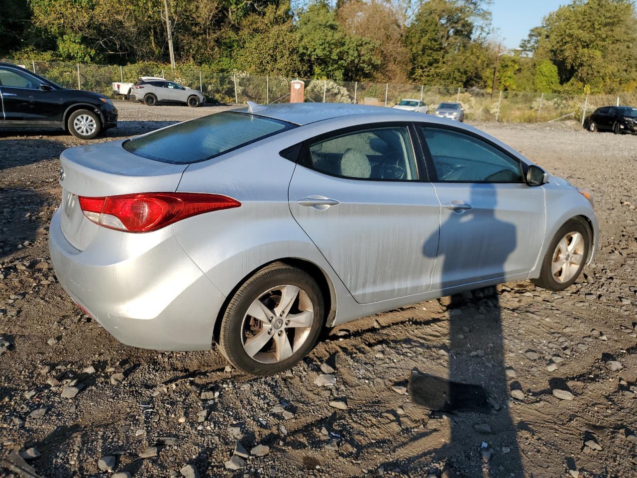 2011 Hyundai Elantra Gls - Фото 3