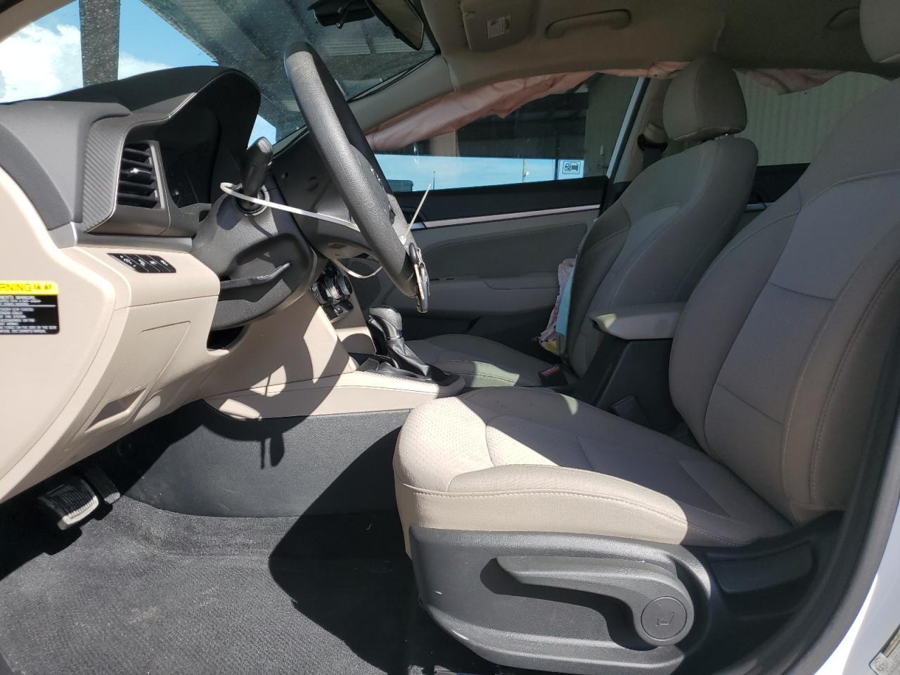 2019 Hyundai Elantra Sel - Image 7