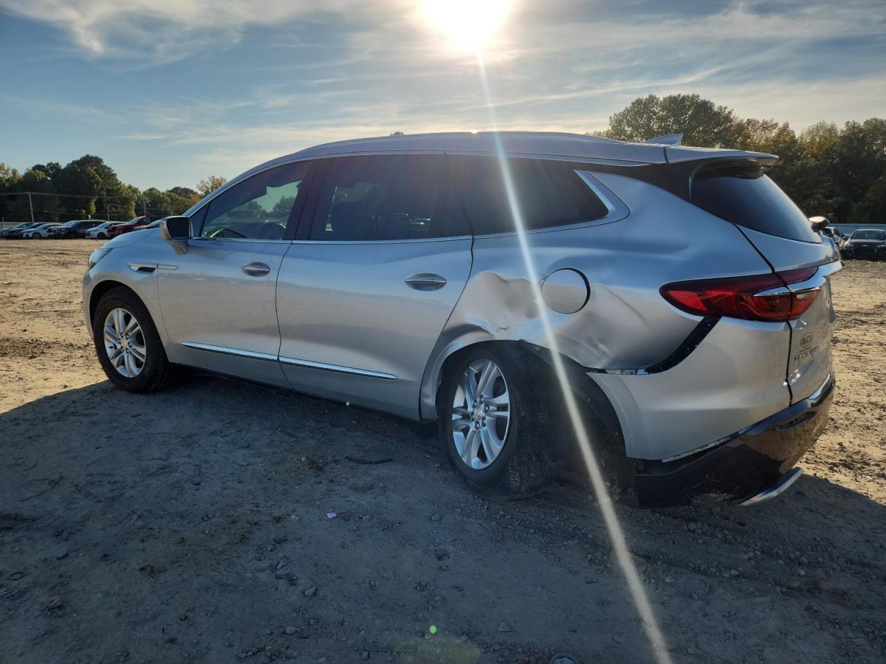 2020 Buick Enclave Essence - Фото 2
