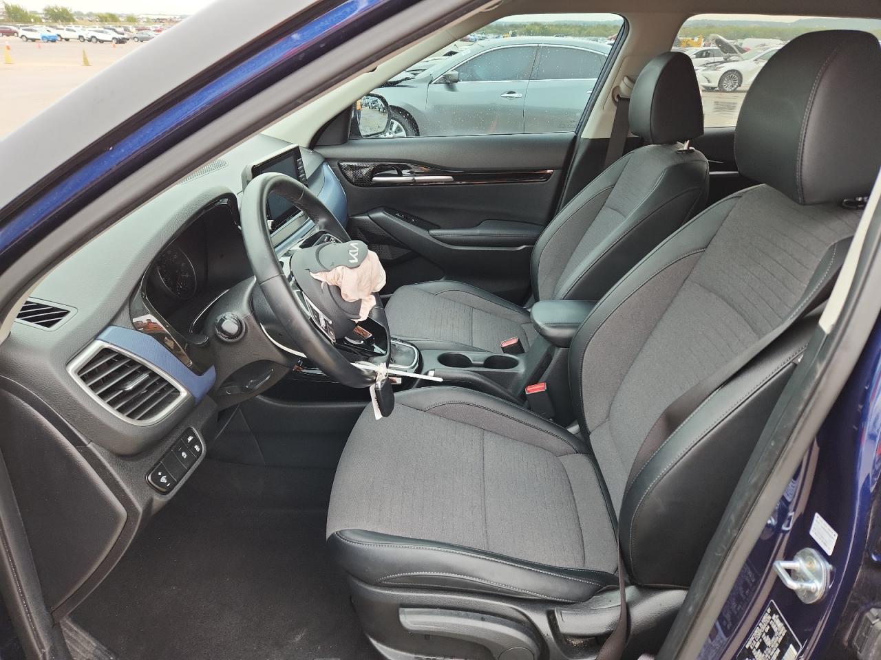 2023 Kia Seltos S - Фото 7