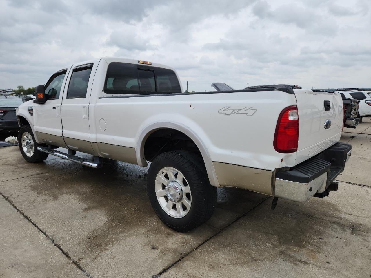 2010 Ford F350 Super Duty - Image 2