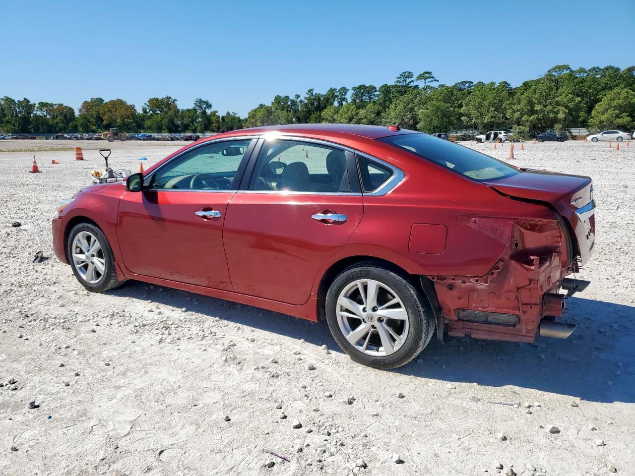 2015 Nissan Altima 2.5 - Image 2