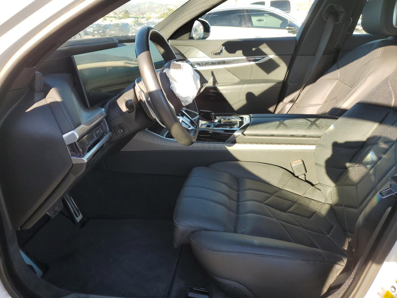 2023 BMW 760 Xi - Фото 7