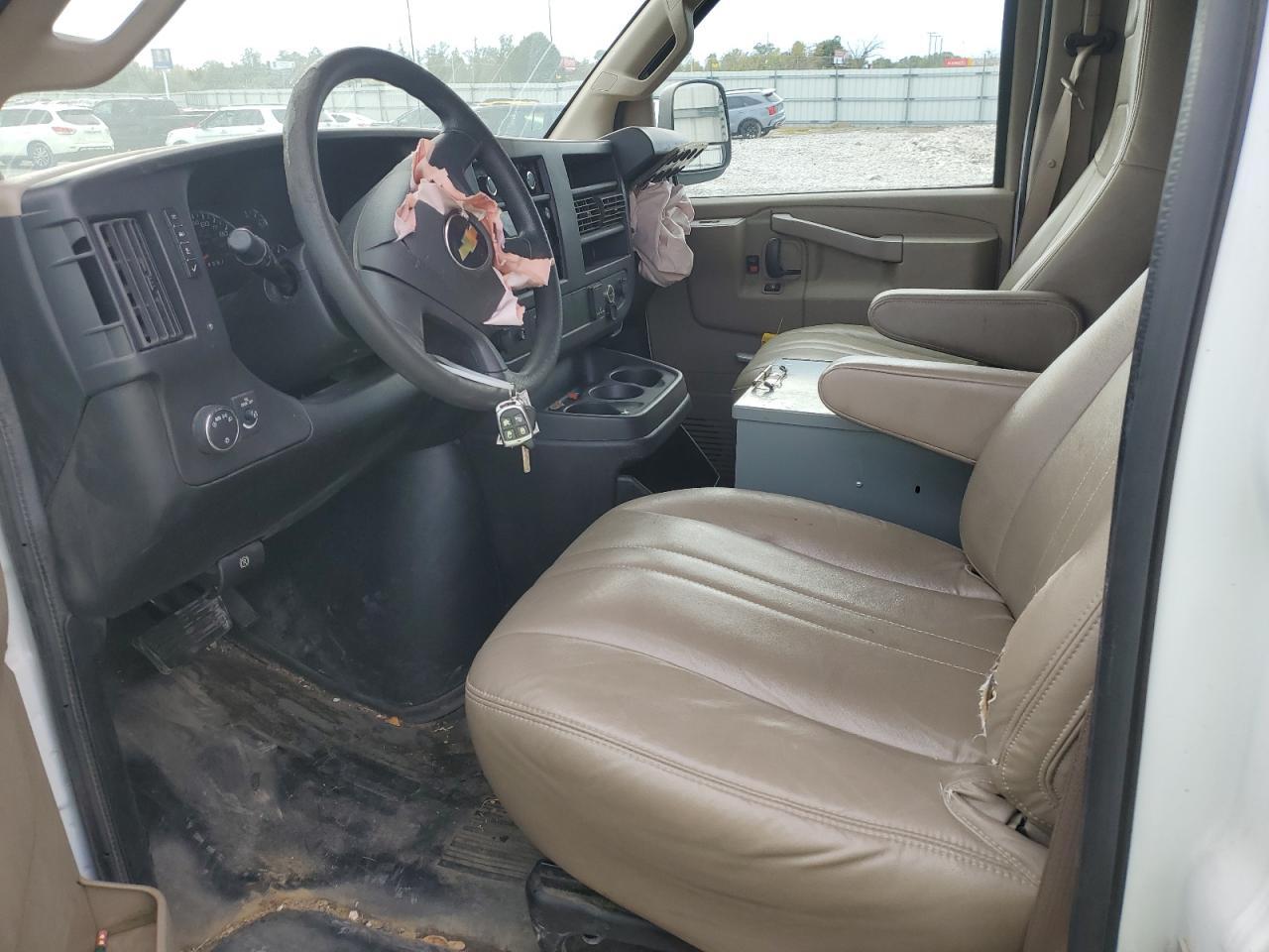 2017 Chev Express G2500 - Image 7