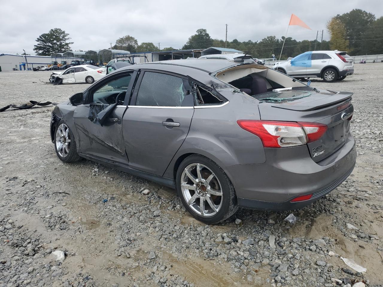 2012 Ford Focus Titanium - Image 2