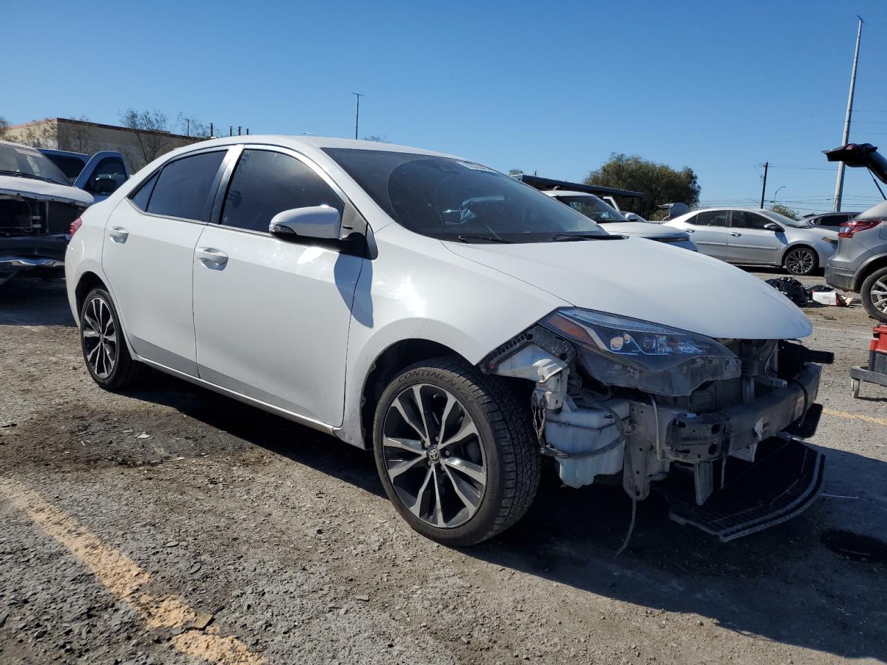 2017 Toyota Corolla L - Фото 4