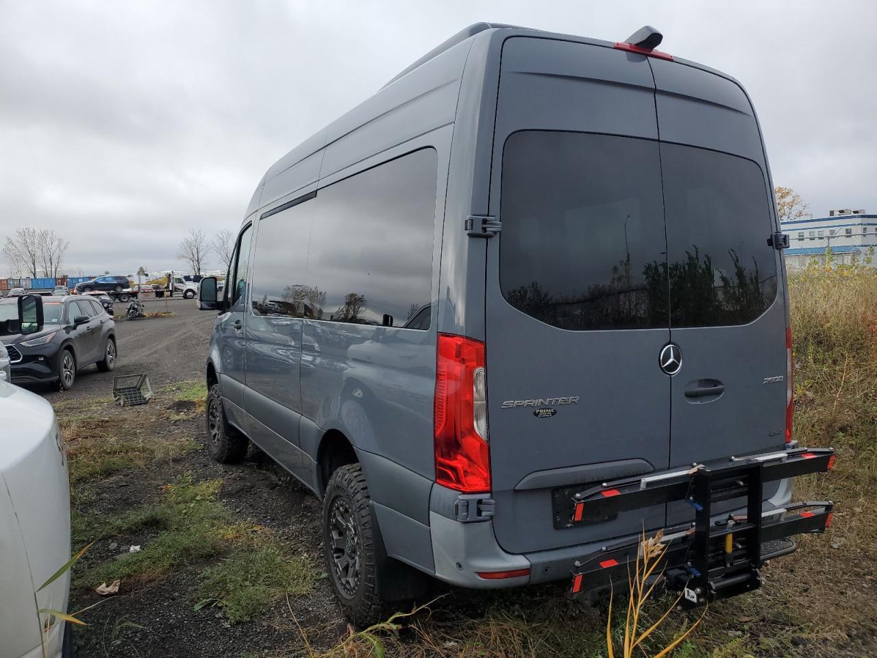 2021 Mercedes-Benz Sprinter 2500 - Фото 3
