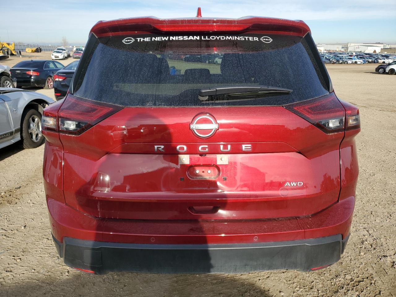2025 Nissan Rogue Sv - Image 6