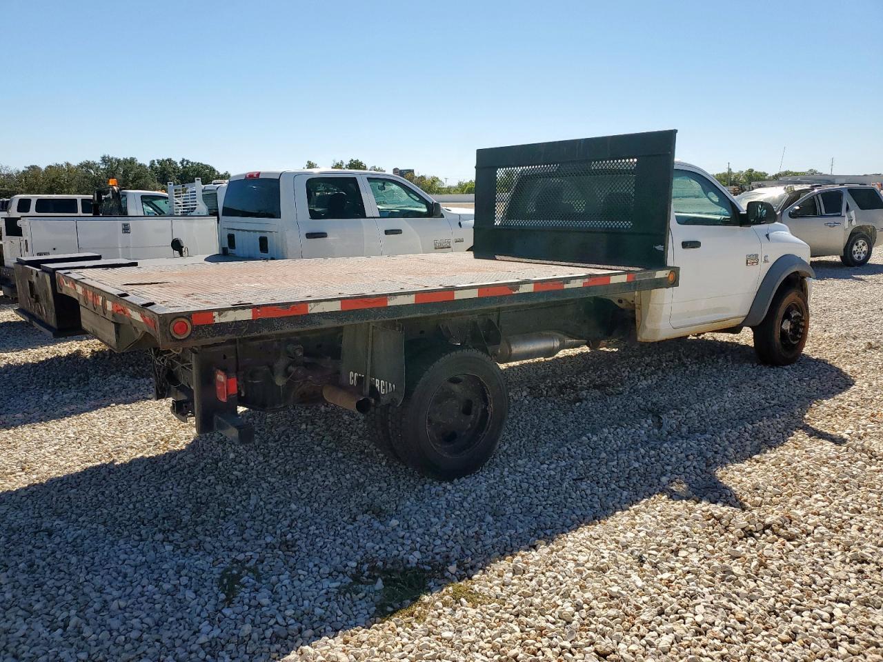 2012 Dodge Ram 5500Hd Flatbed Truck - Фото 3