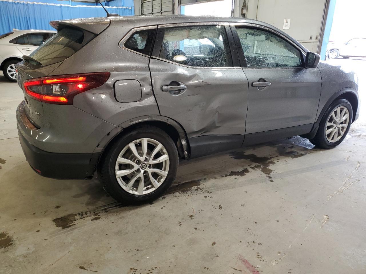 2020 Nissan Rogue Sport S - Фото 3