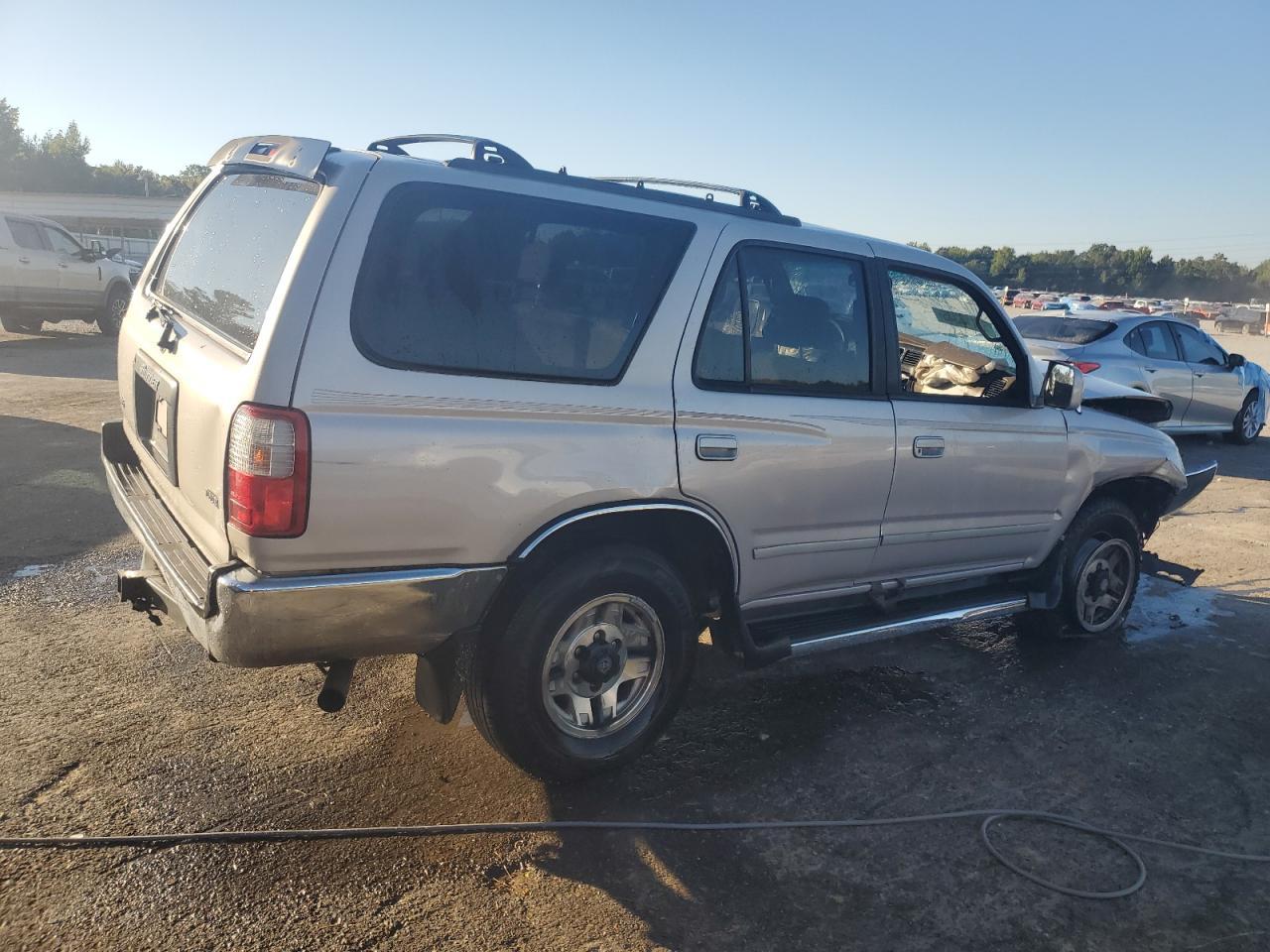 1998 Toyota 4Runner Sr5 - Фото 3