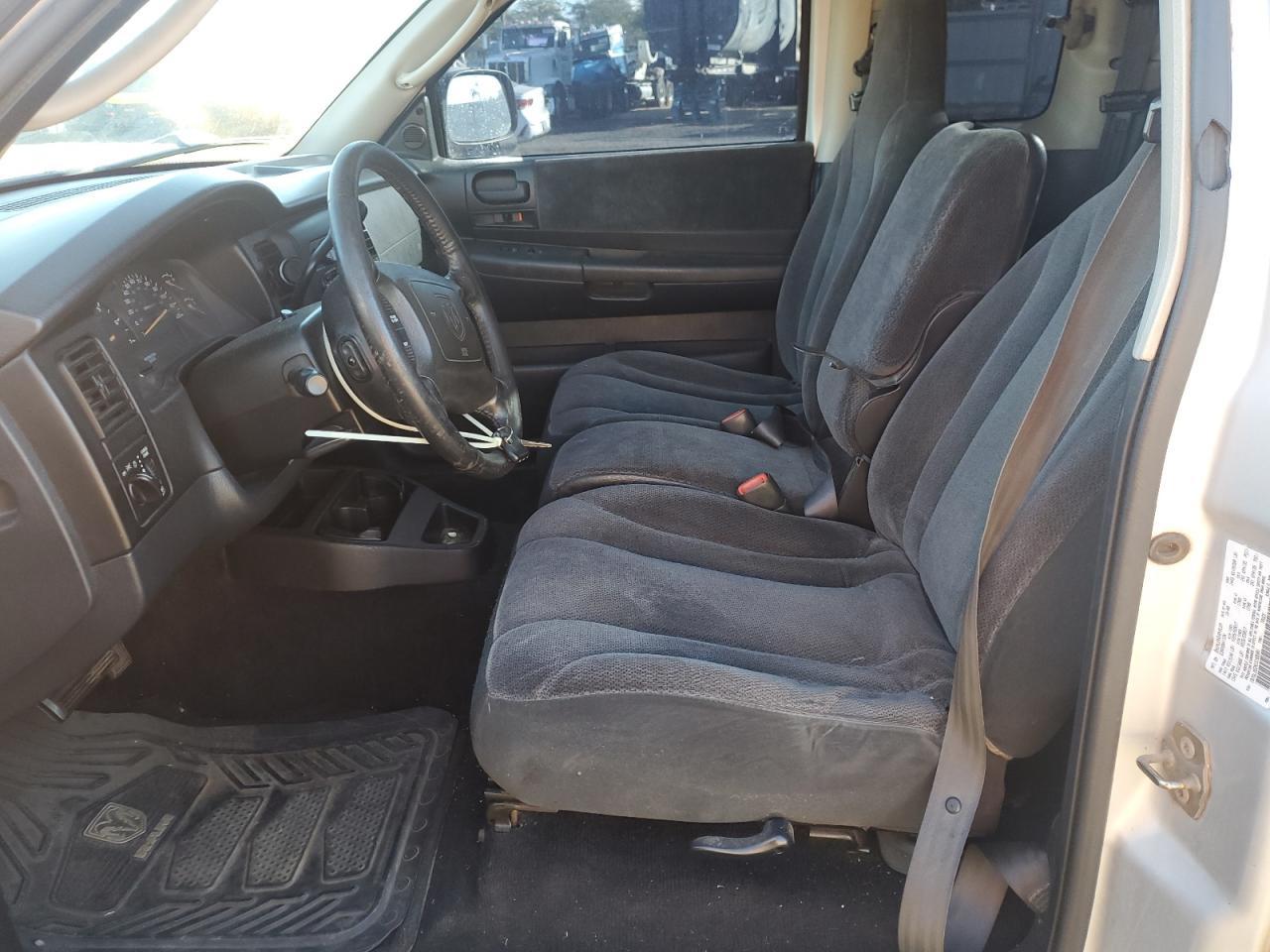 2001 Dodge Dakota - Image 7