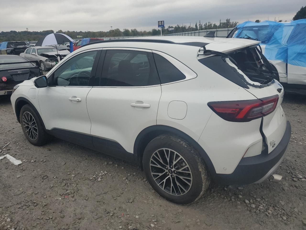 2023 Ford Escape - Фото 2