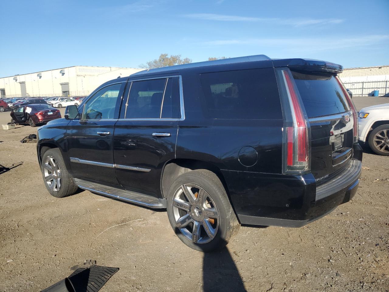 2018 Cadillac Escalade Luxury - Фото 2
