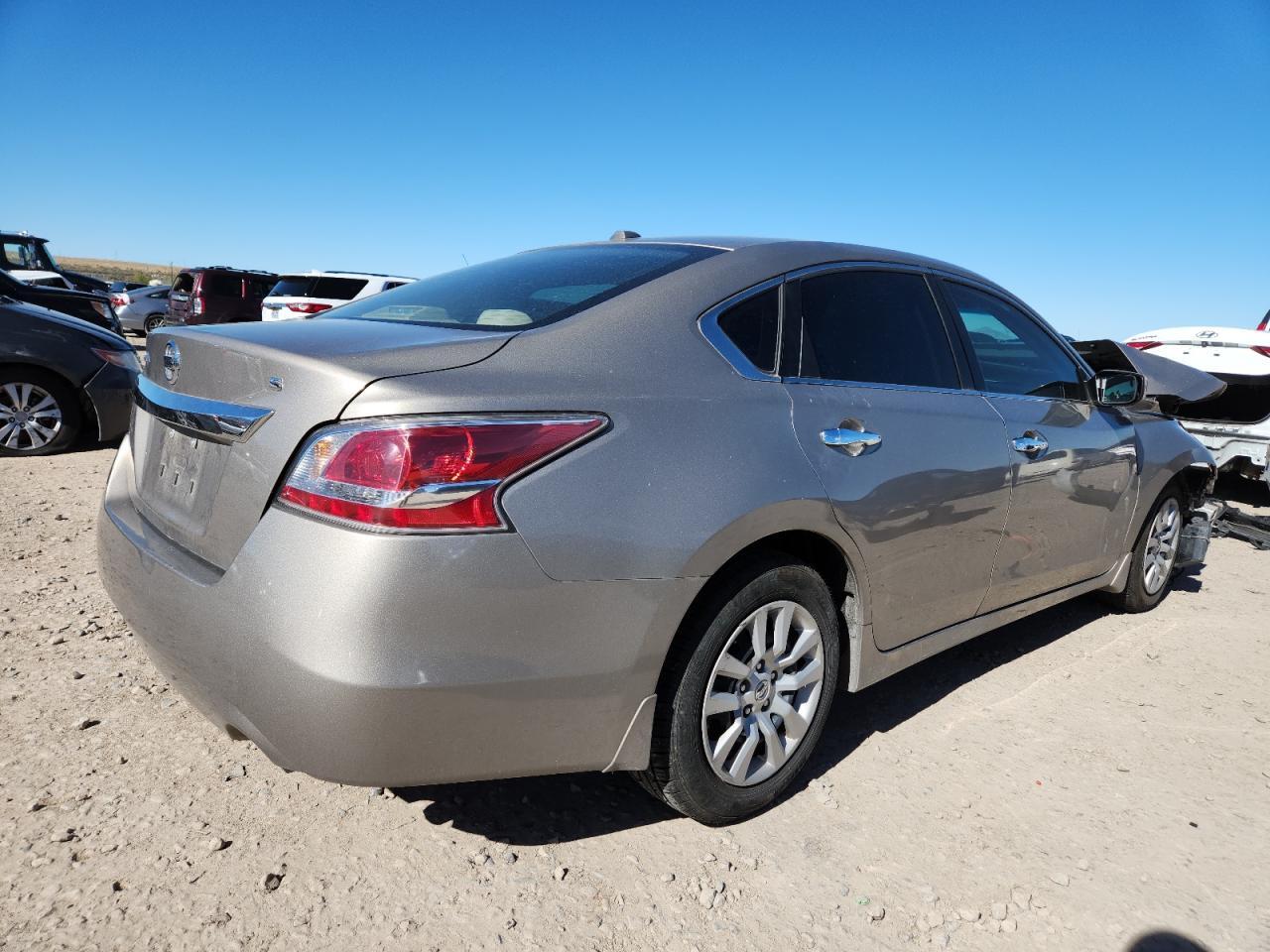 2015 Nissan Altima 2.5 - Image 3