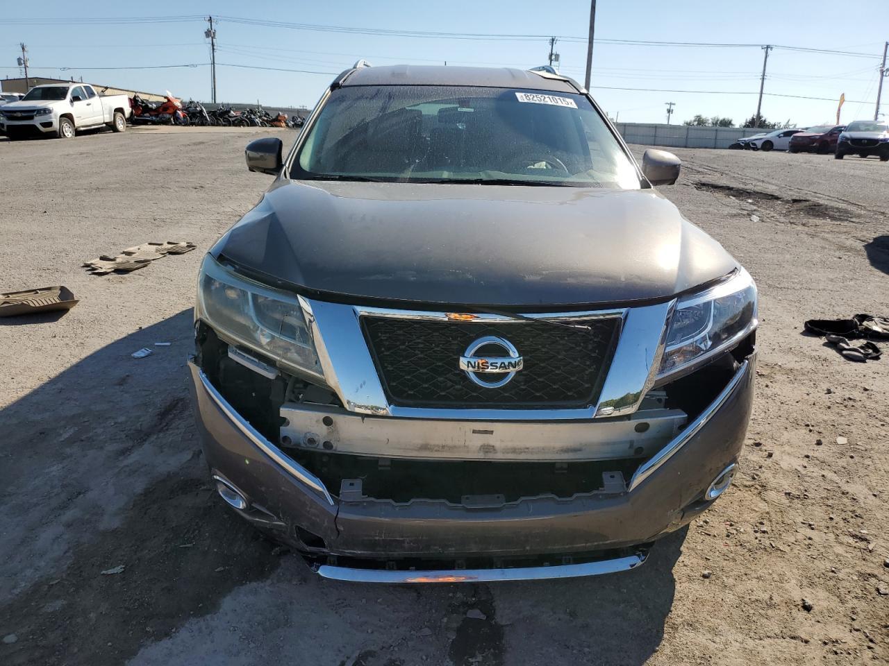 2014 Nissan Pathfinder S - Image 5