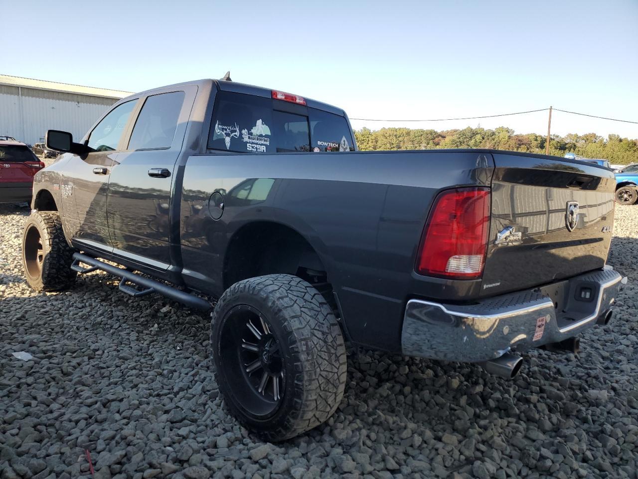 2019 Ram 1500 Classic Slt - Фото 2