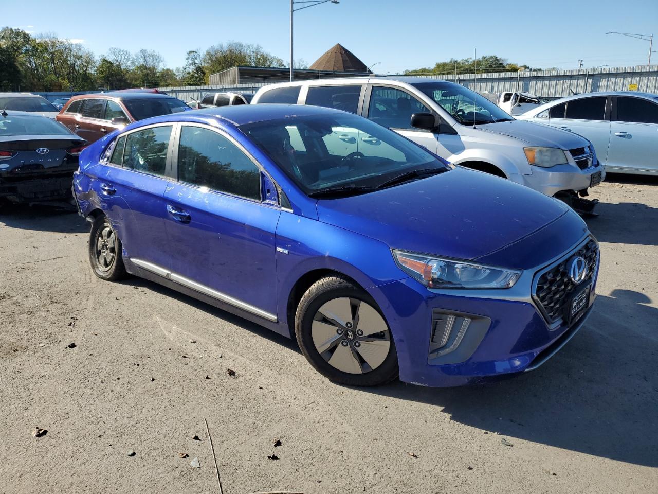 2020 Hyundai Ioniq Se - Фото 4