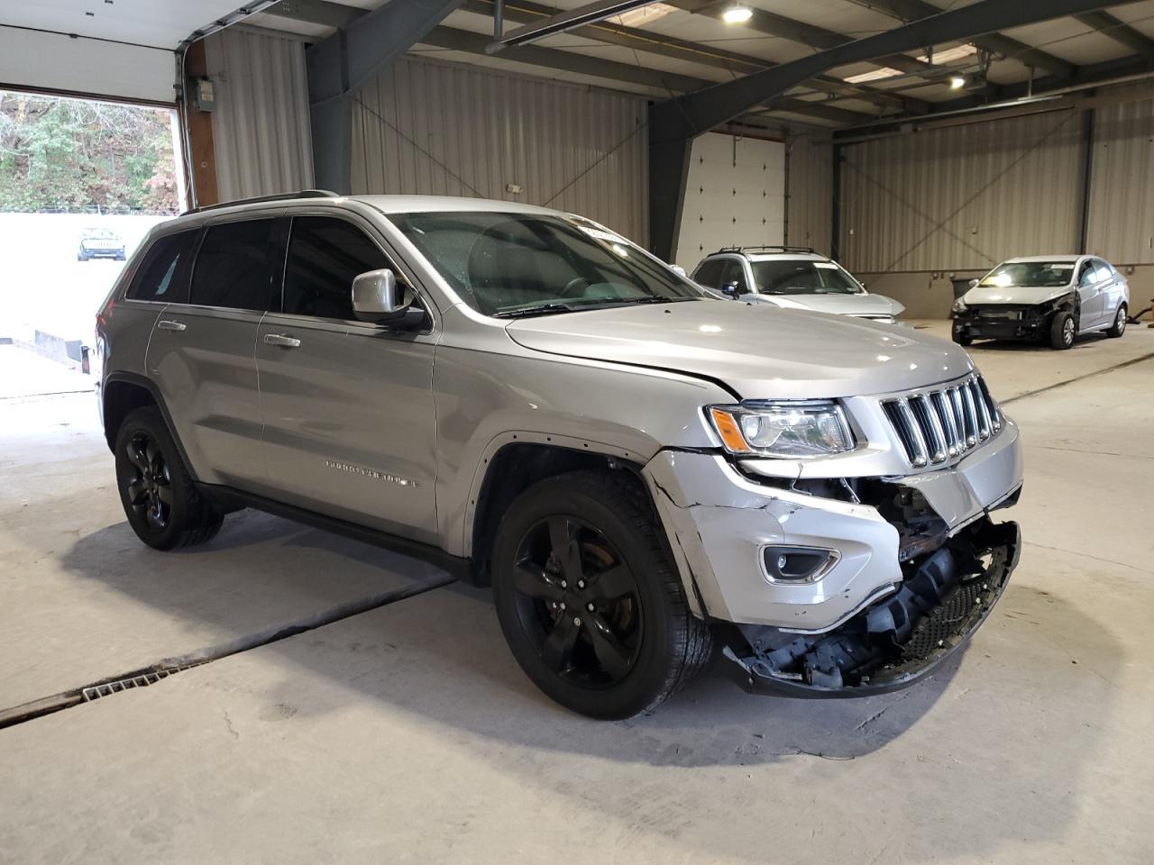 2016 Jeep Grand Cherokee Laredo - Фото 4