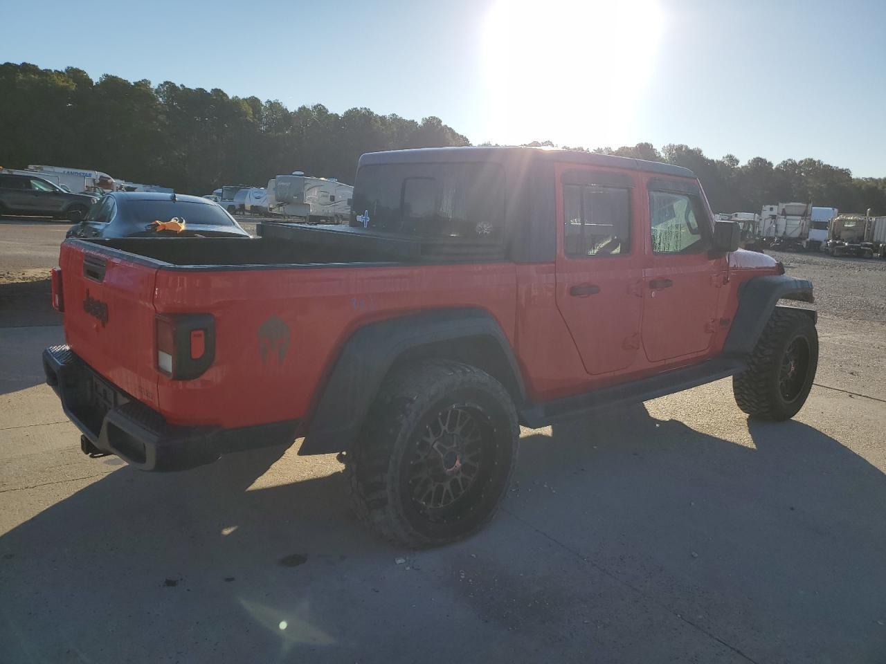 2020 Jeep Gladiator Sport - Фото 3