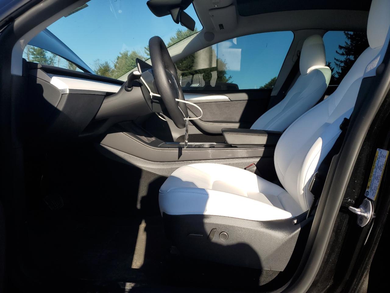 2024 Tesla Model Y - Фото 7