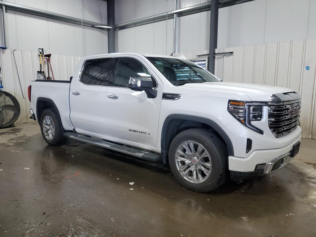 2022 GMC Sierra K1500 Denali - Image 4