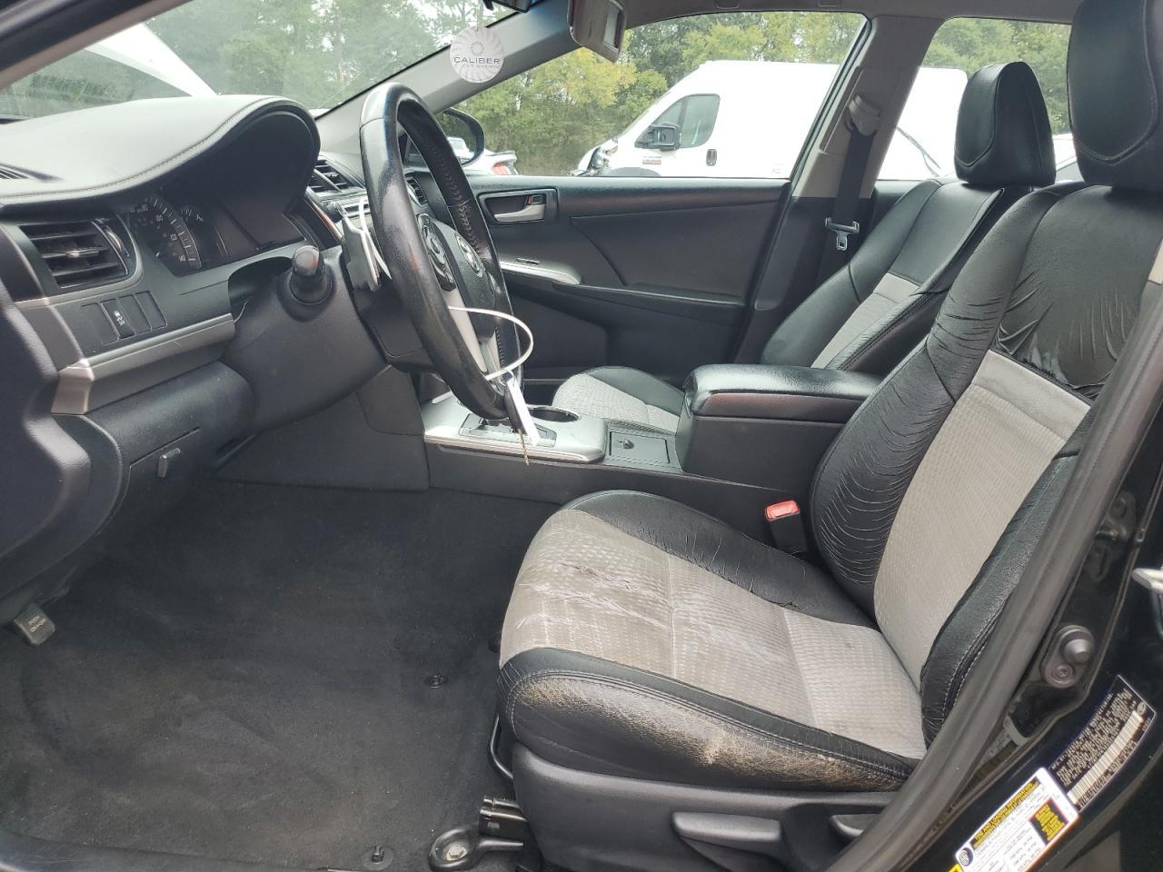 2014 Toyota Camry L - Фото 7