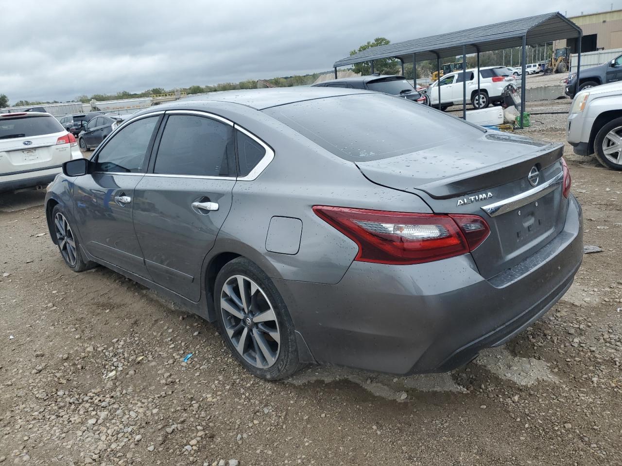 2017 Nissan Altima 2.5 - Фото 2