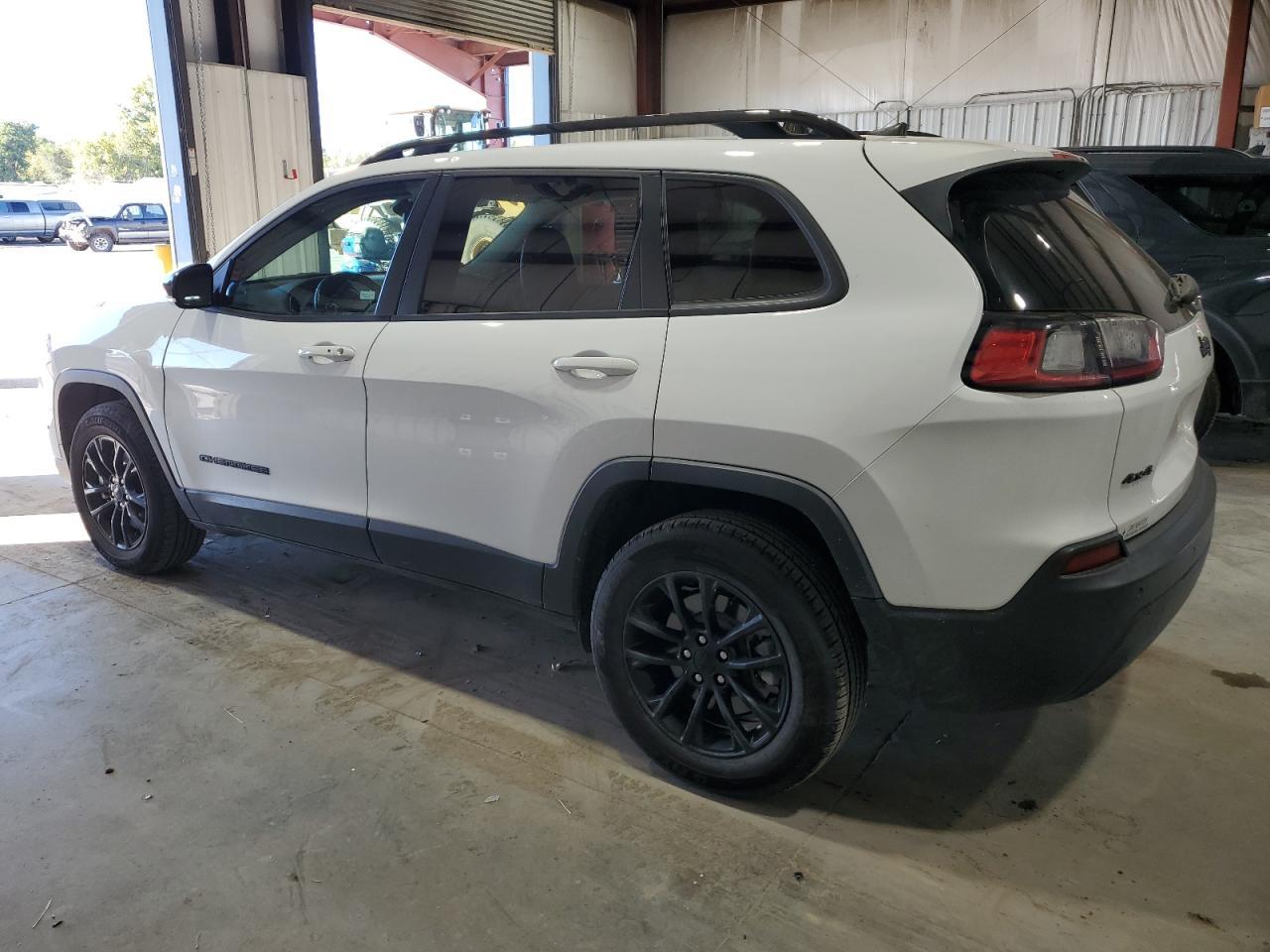 2023 Jeep Cherokee Altitude Lux - Фото 2