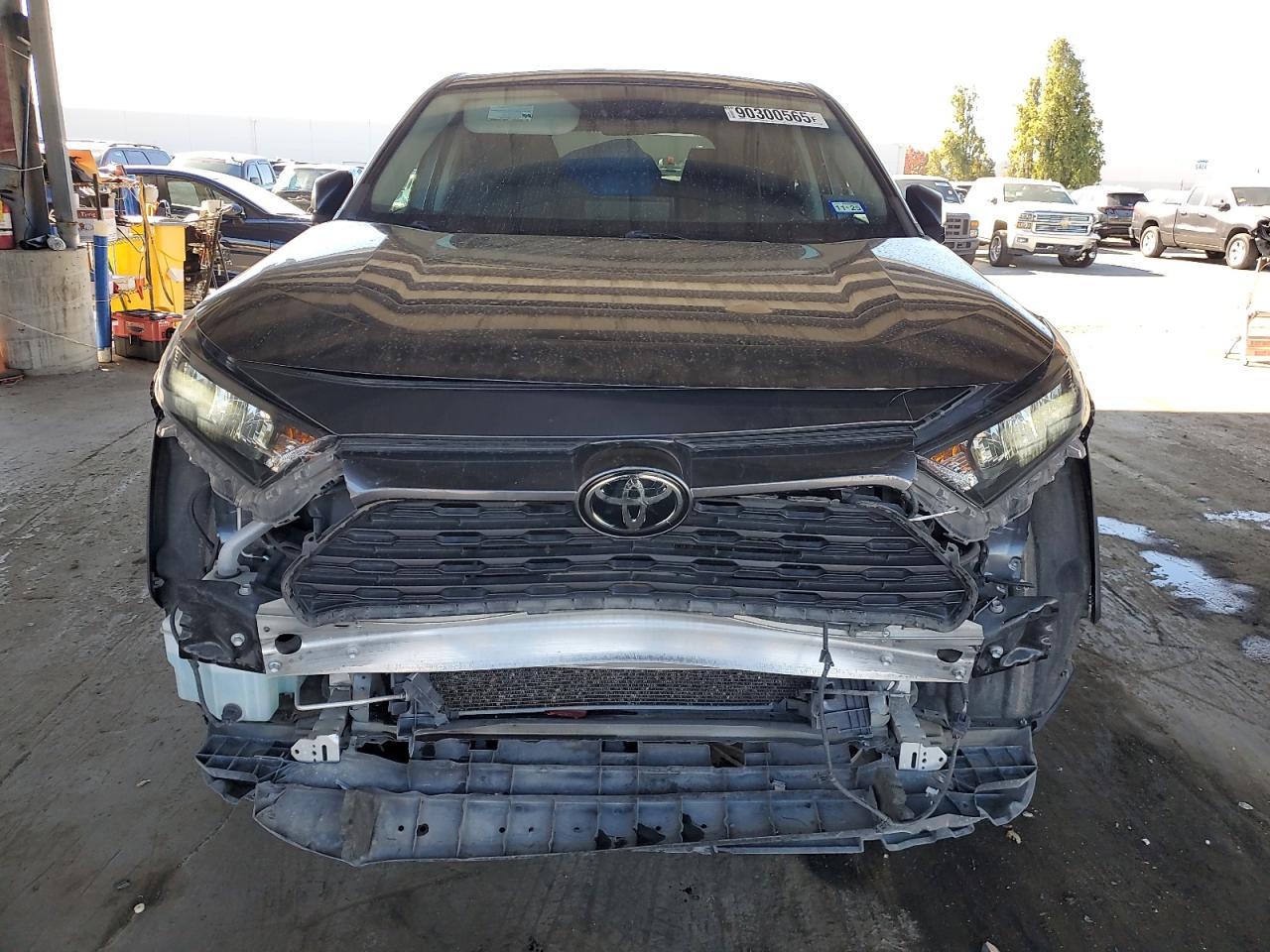 2022 Toyota Rav4 Le - Фото 5