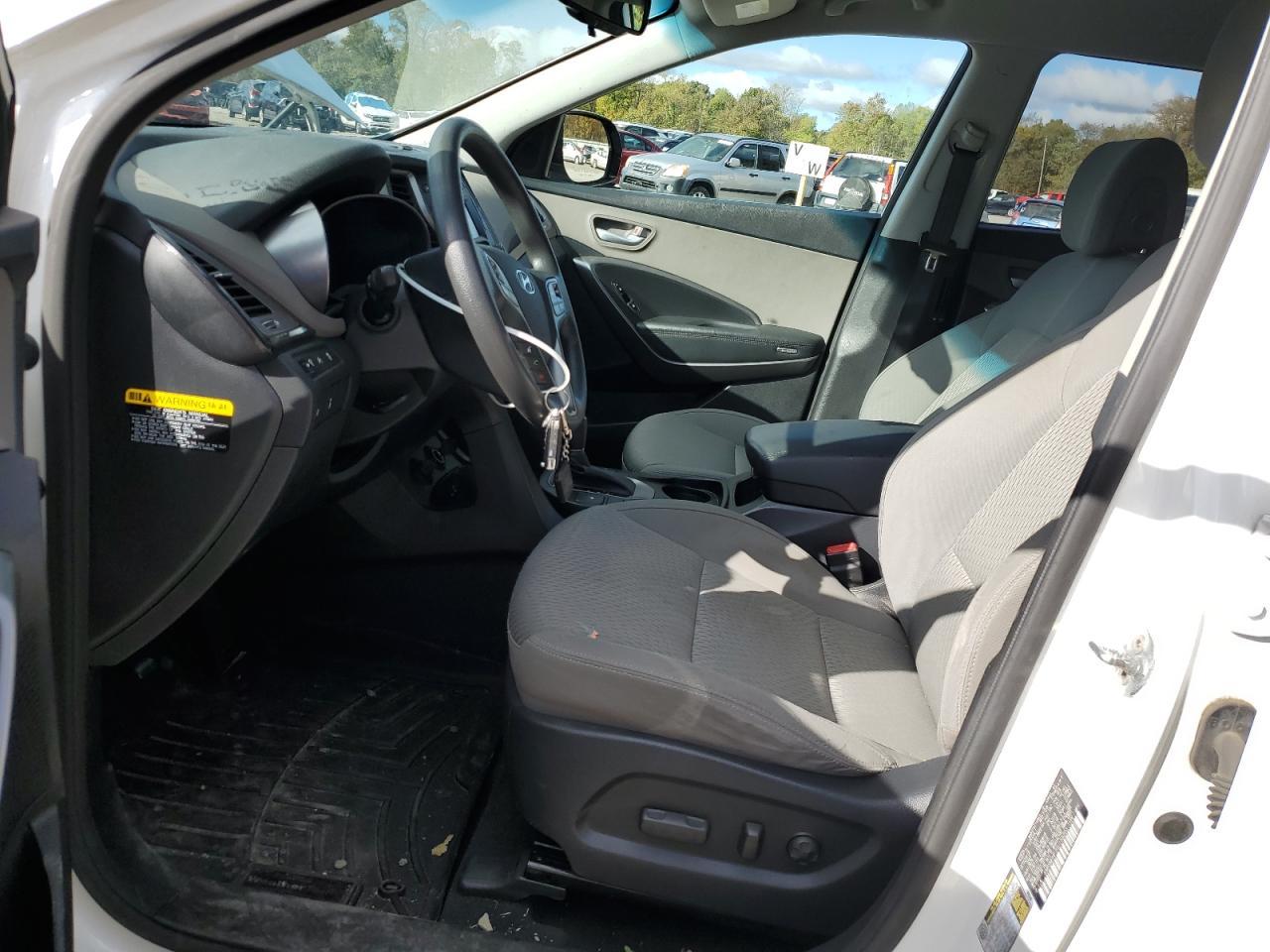 2016 Hyundai Santa Fe Se - Image 7