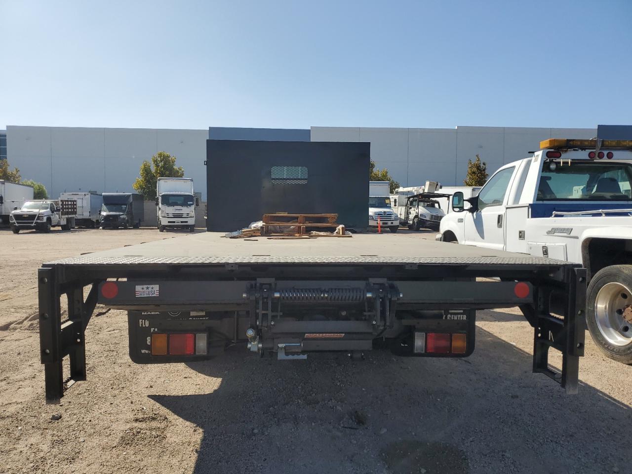 2025 Isuzu Npr Hd - Фото 6