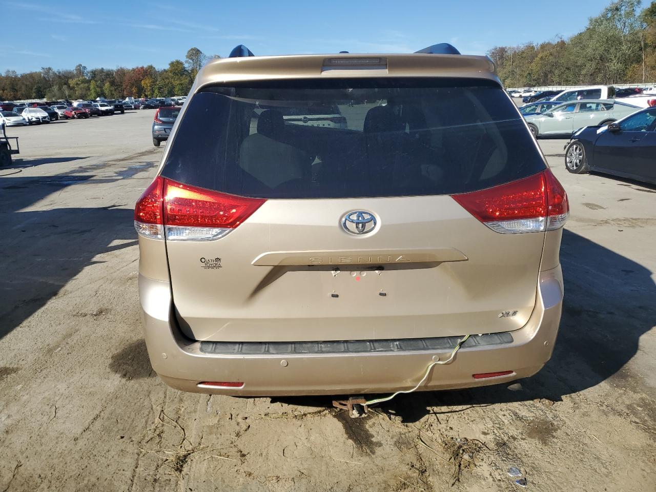 2014 Toyota Sienna Xle - Фото 6