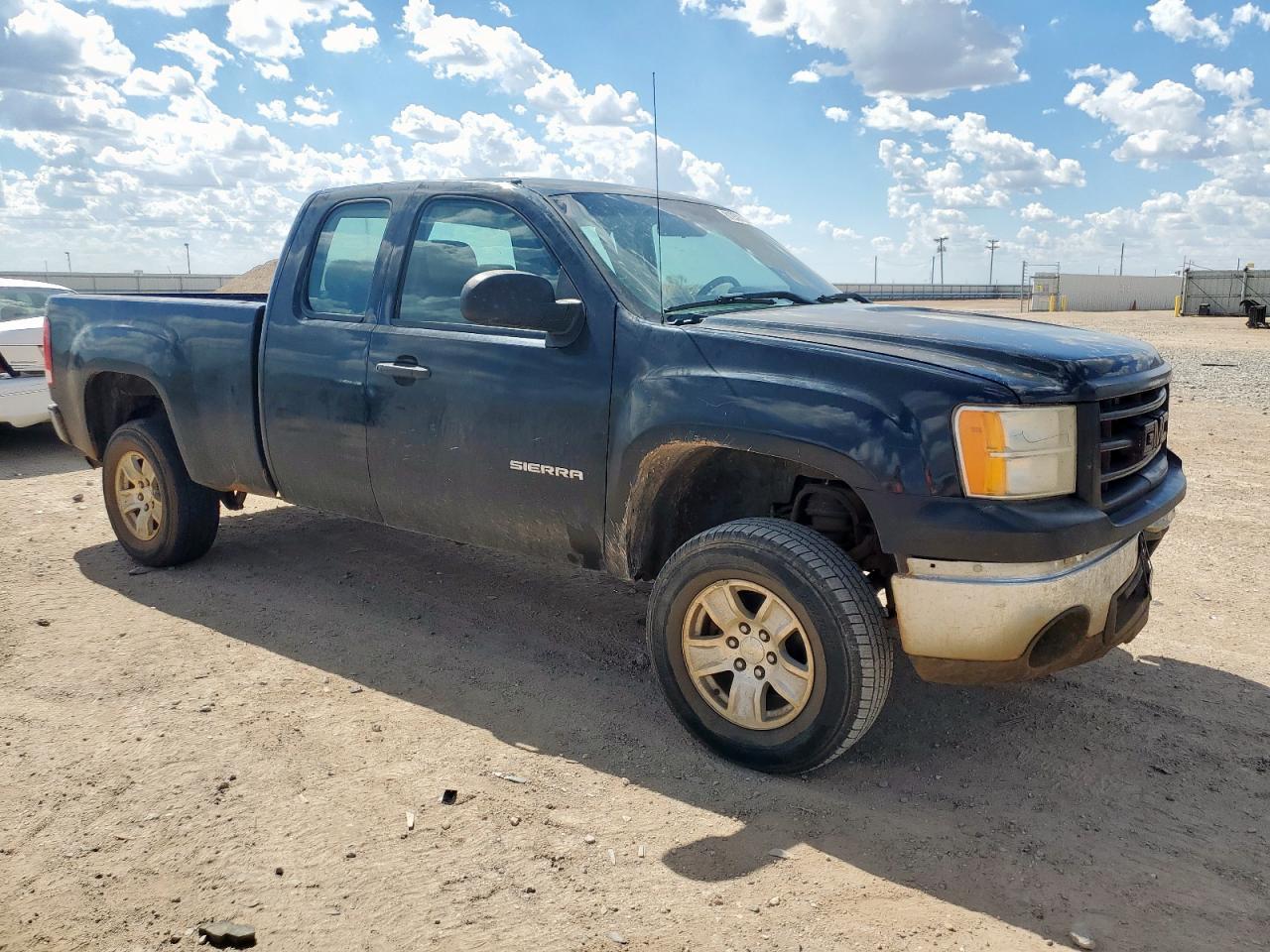 2011 GMC Sierra - Image 4
