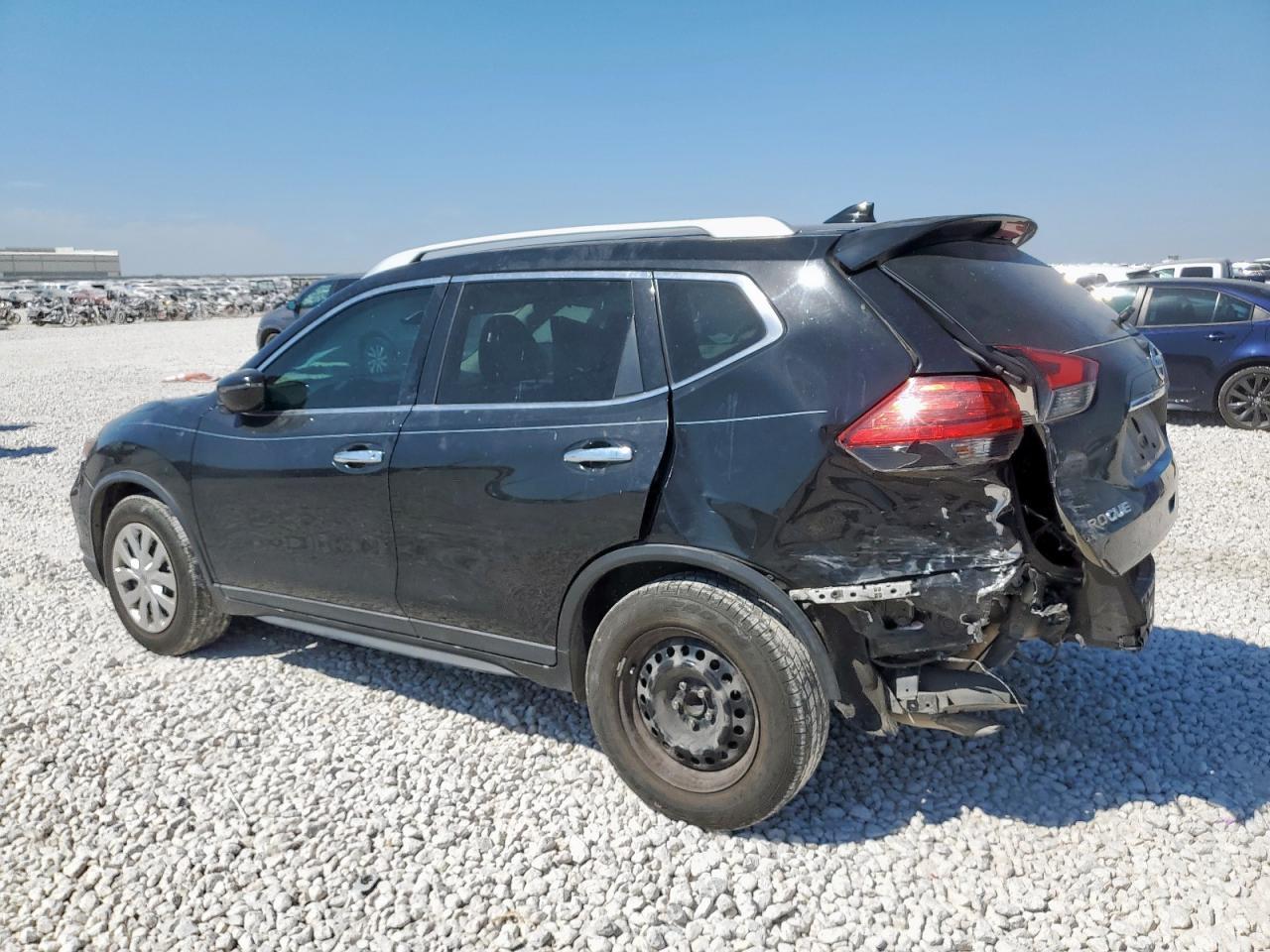 2017 Nissan Rogue S - Фото 2