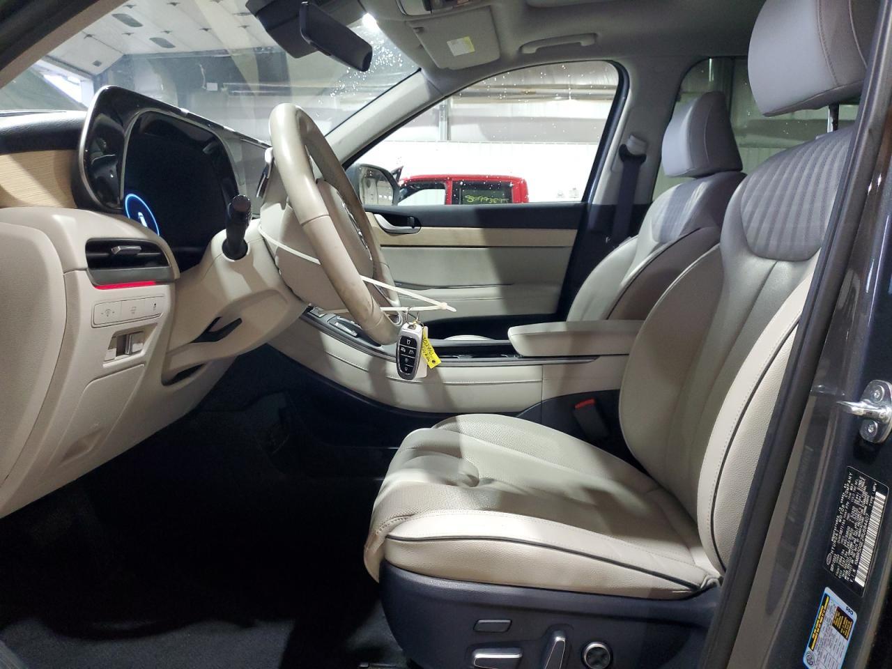 2024 Hyundai Palisade Limited - Image 7