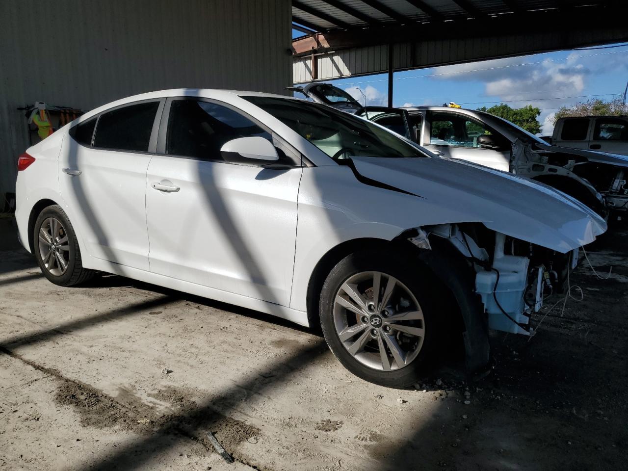 2018 Hyundai Elantra Sel - Фото 4