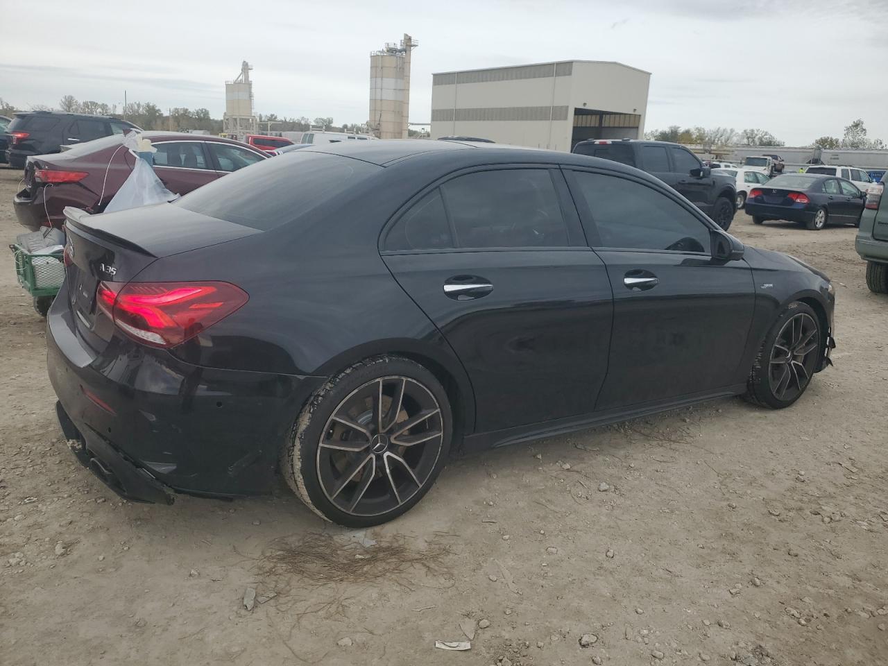 2021 Mercedes-Benz A 35 Amg - Фото 3