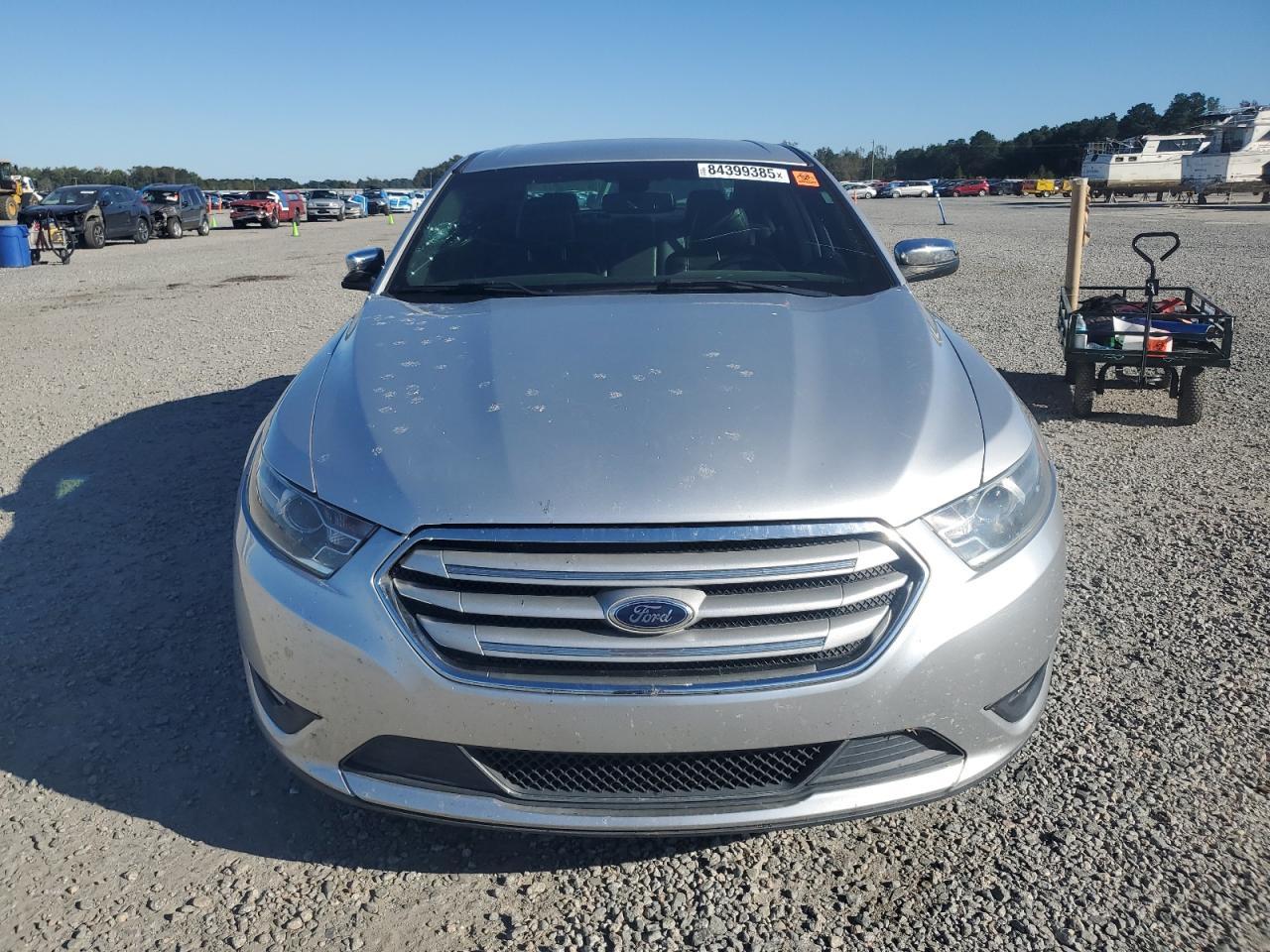 2016 Ford Taurus Limited - Image 5