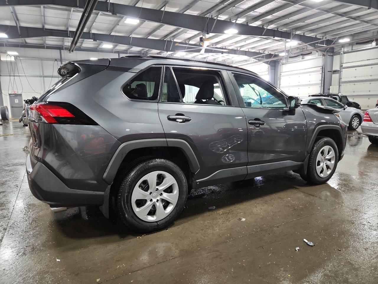 2020 Toyota Rav4 Le - Image 3
