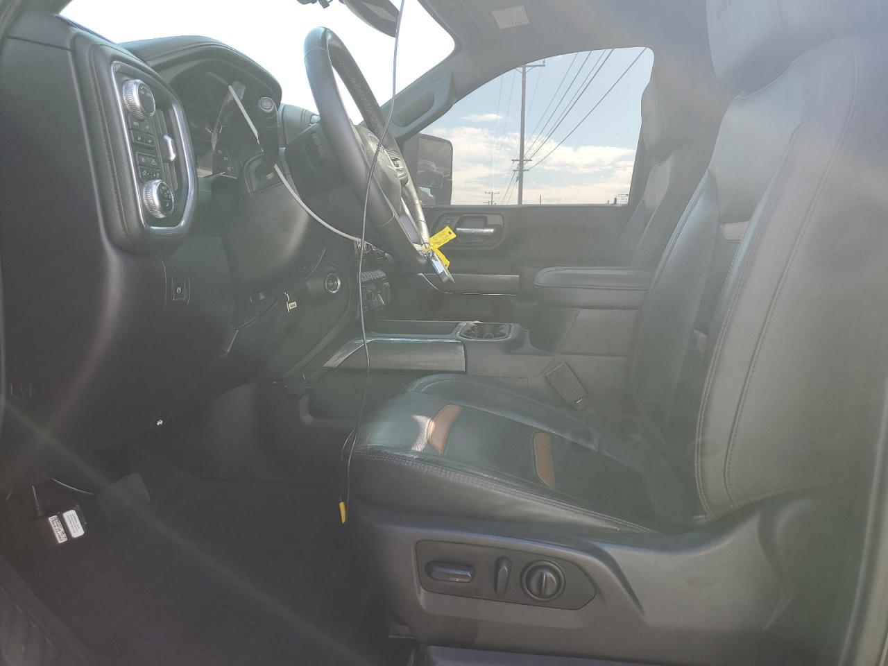 2022 GMC Sierra K2500 At4 - Фото 7
