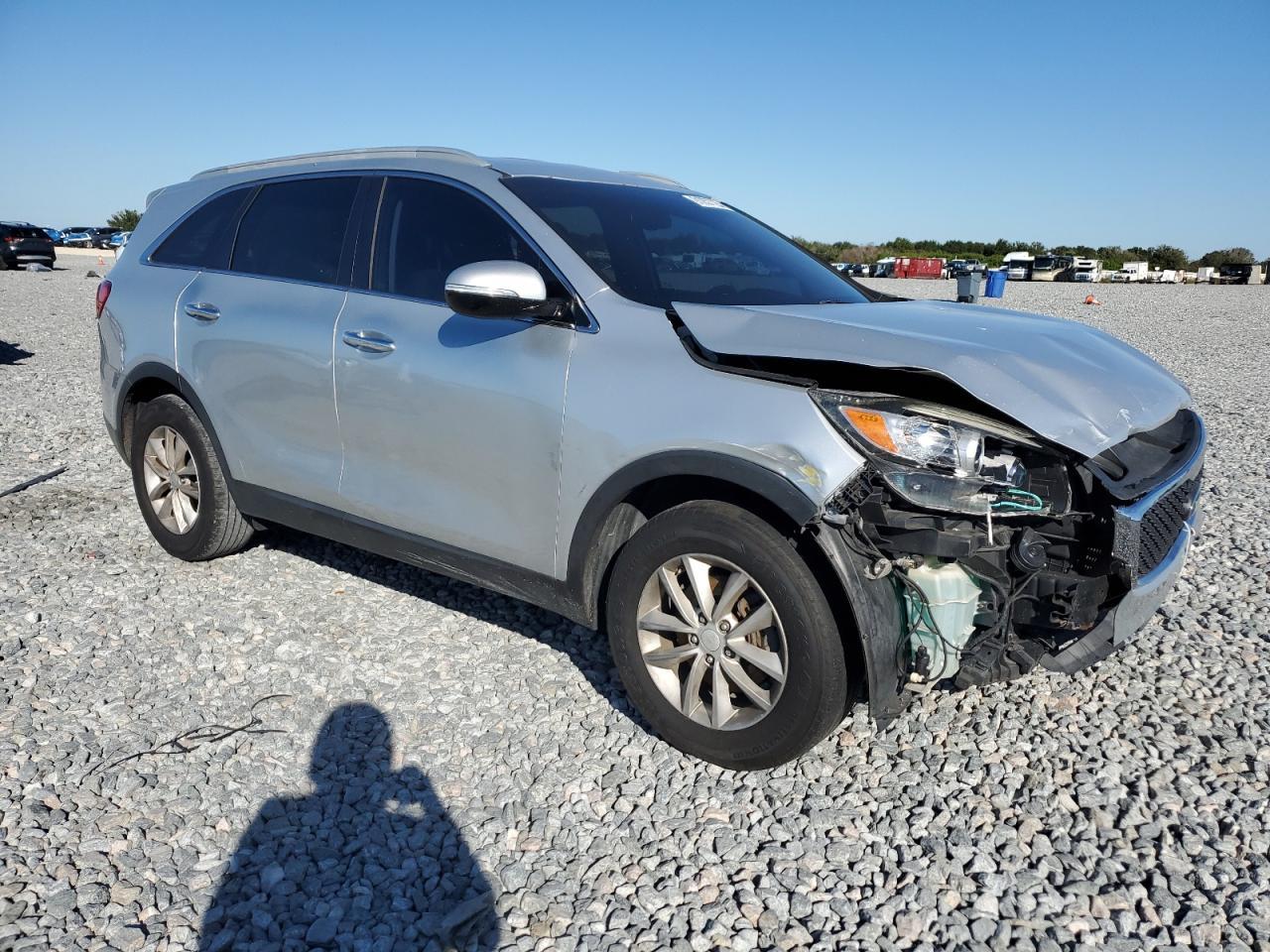 2016 Kia Sorento Lx - Image 4