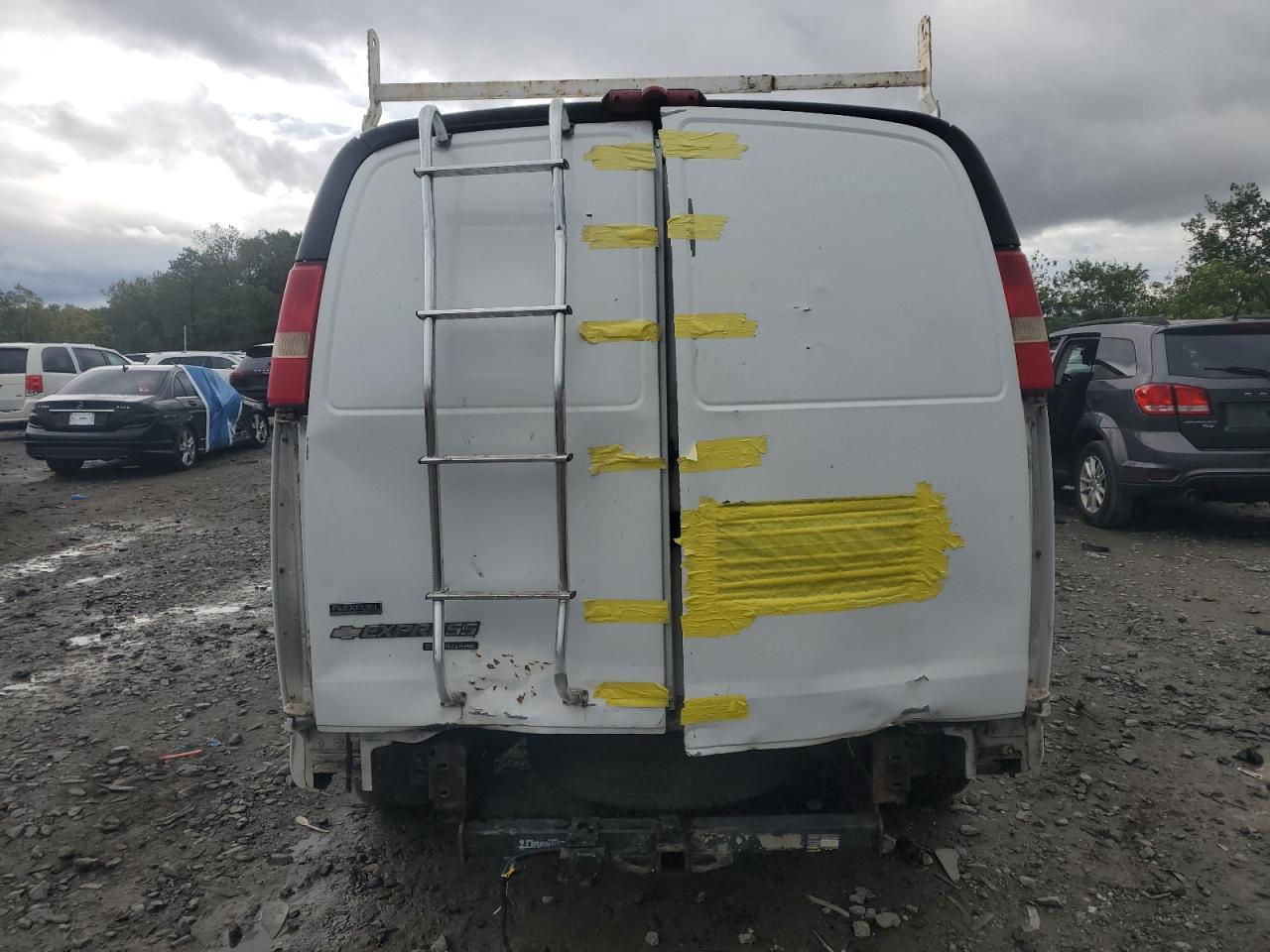 2012 Chevrolet Express G2500 - Фото 6