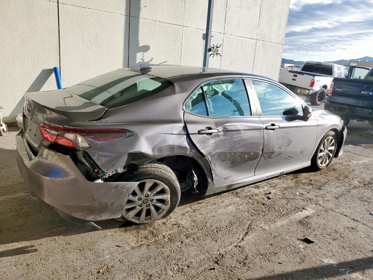 2023 Toyota Camry Le - Image 3